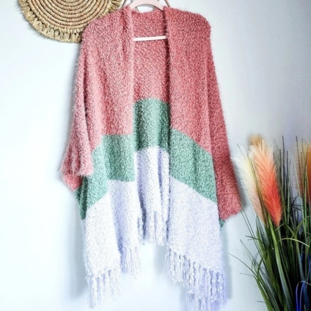 Matilda Jane Textured Open Shawl Cape Poncho One Size Fits All NWT - Picture 2 of 6